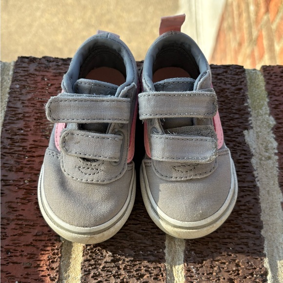 Gray and Pink Kids Vans - Picture 4 of 4